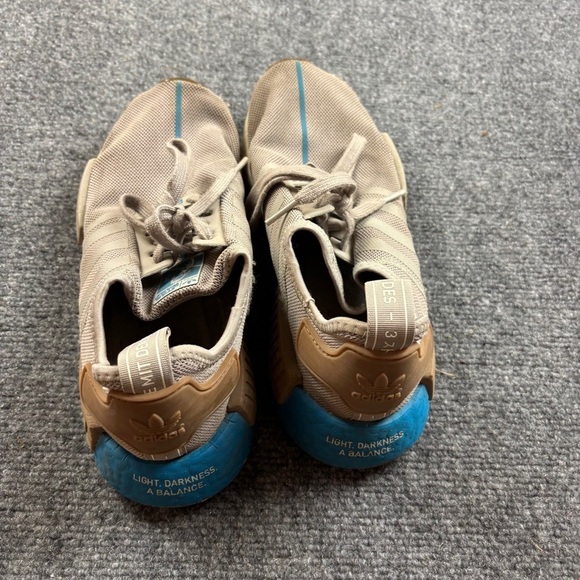 ADIDAS Women’s Originals Nmd R1 Star Wars Rey Runner Sneaker size: 9 - Picture 9 of 16